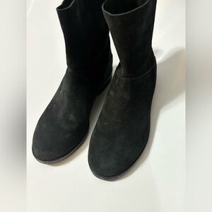 Eileen Fisher Jaunt bootie, black Italian suede pull on style. Size 5. Low heel.